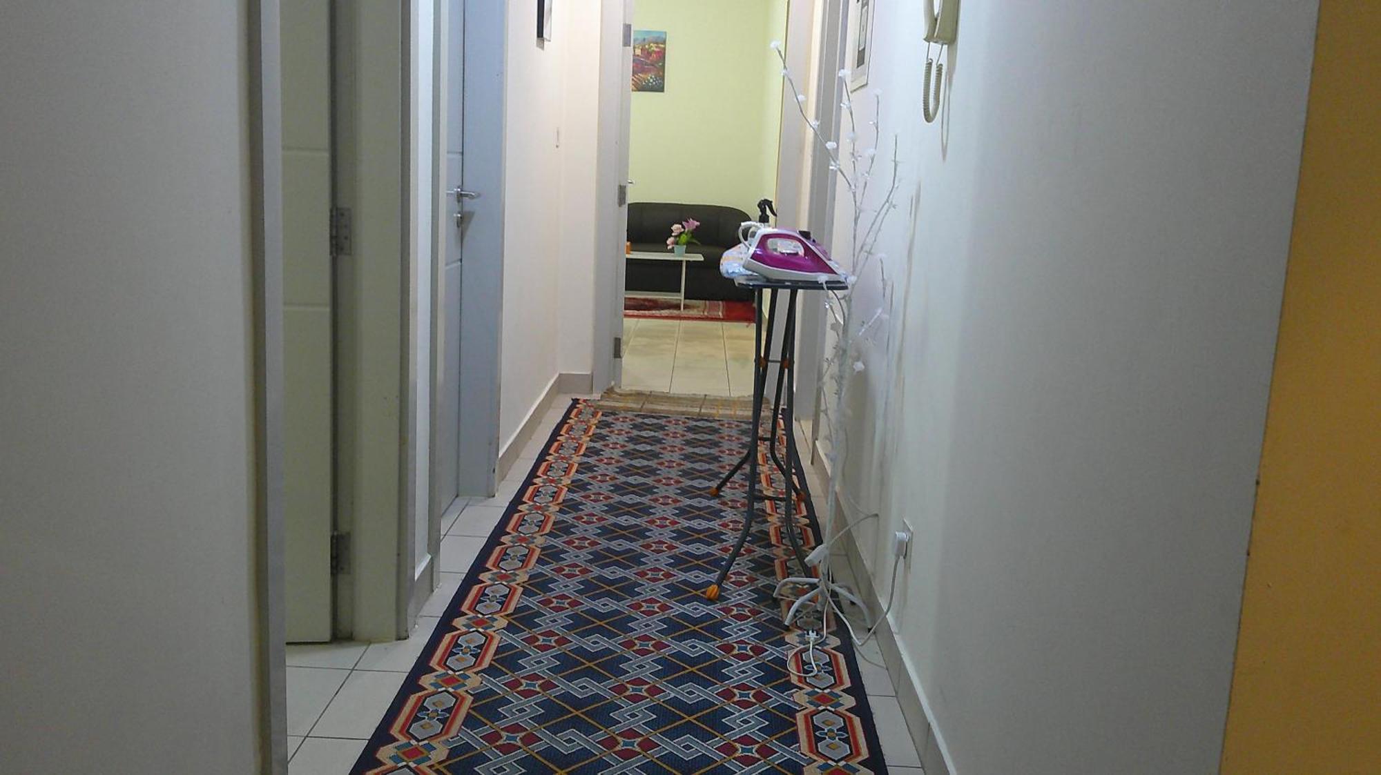 Ruby Star Hostel Dubai F2 Buitenkant foto