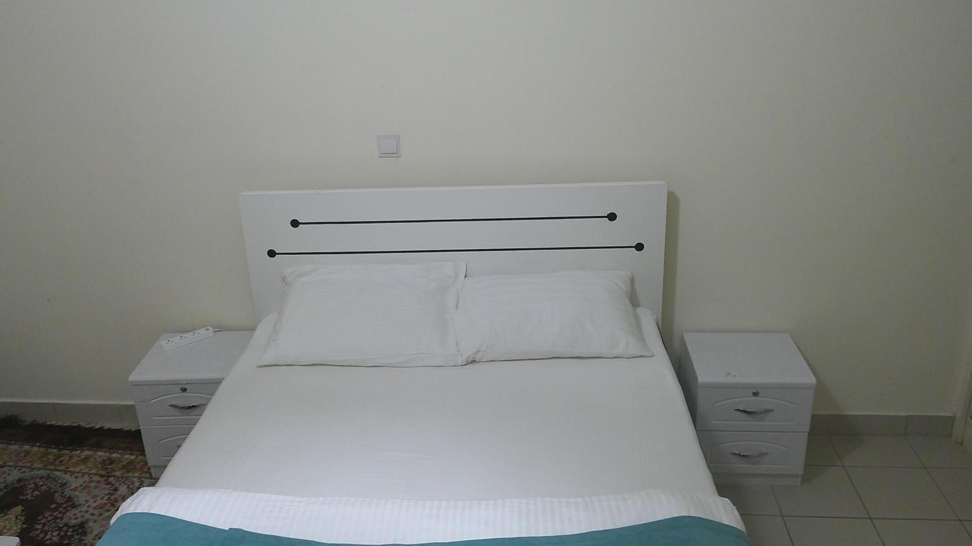 Ruby Star Hostel Dubai F2 Buitenkant foto